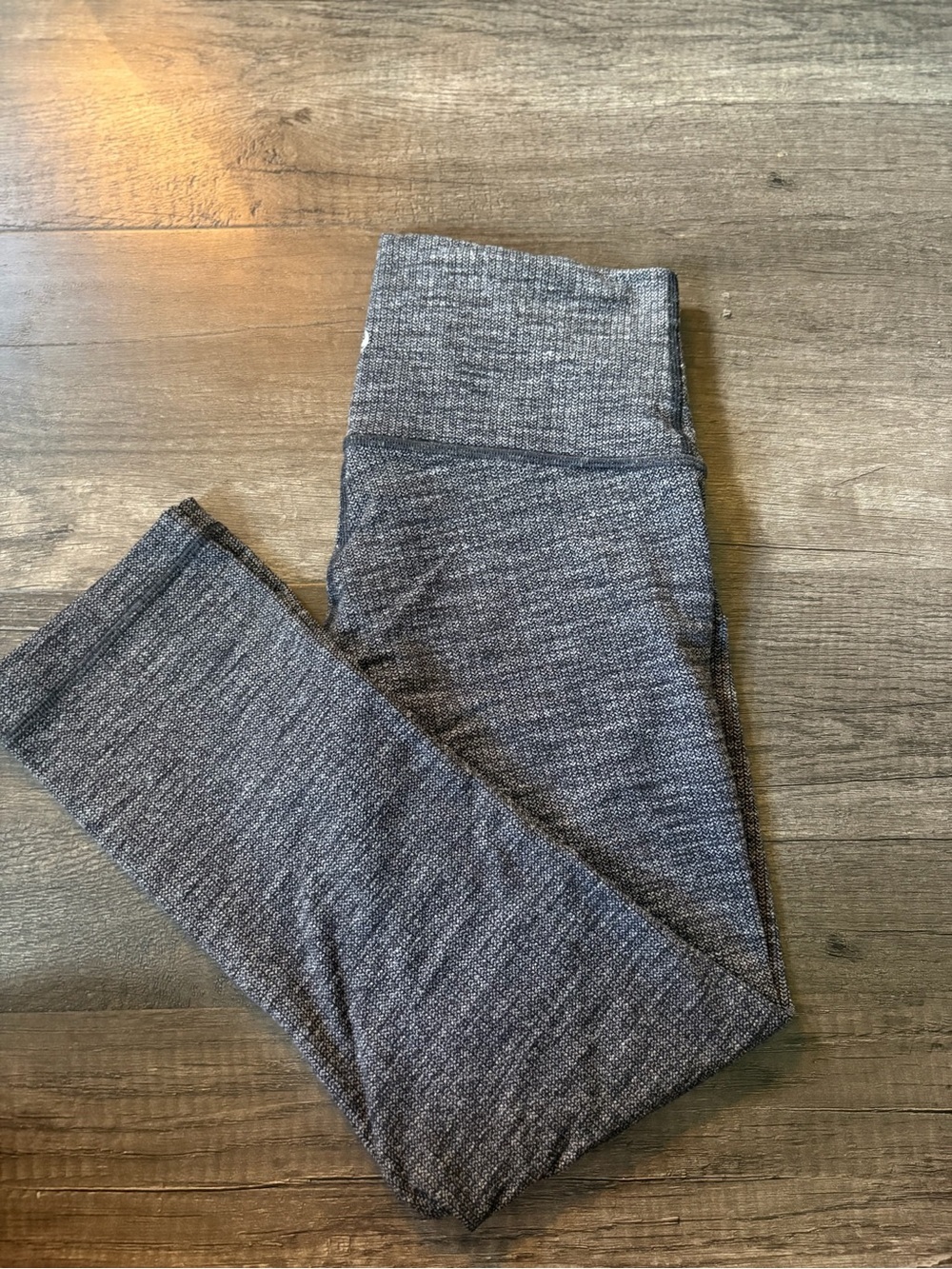 Lululemon Wunder Under Cropped Leggings